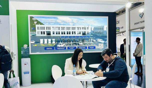 开拓欧洲市场新篇章！四季体育官网_四季体育_网站首页登录注册携光储充一体化整体解决方案闪耀慕尼黑(图3)